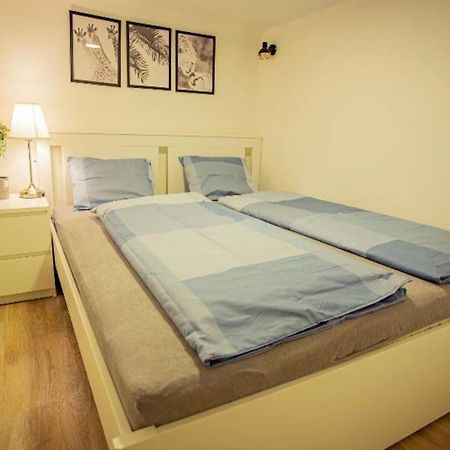 Cosy 2 Bedroom Flat In Akacfa St., Sol Budapest Luaran gambar