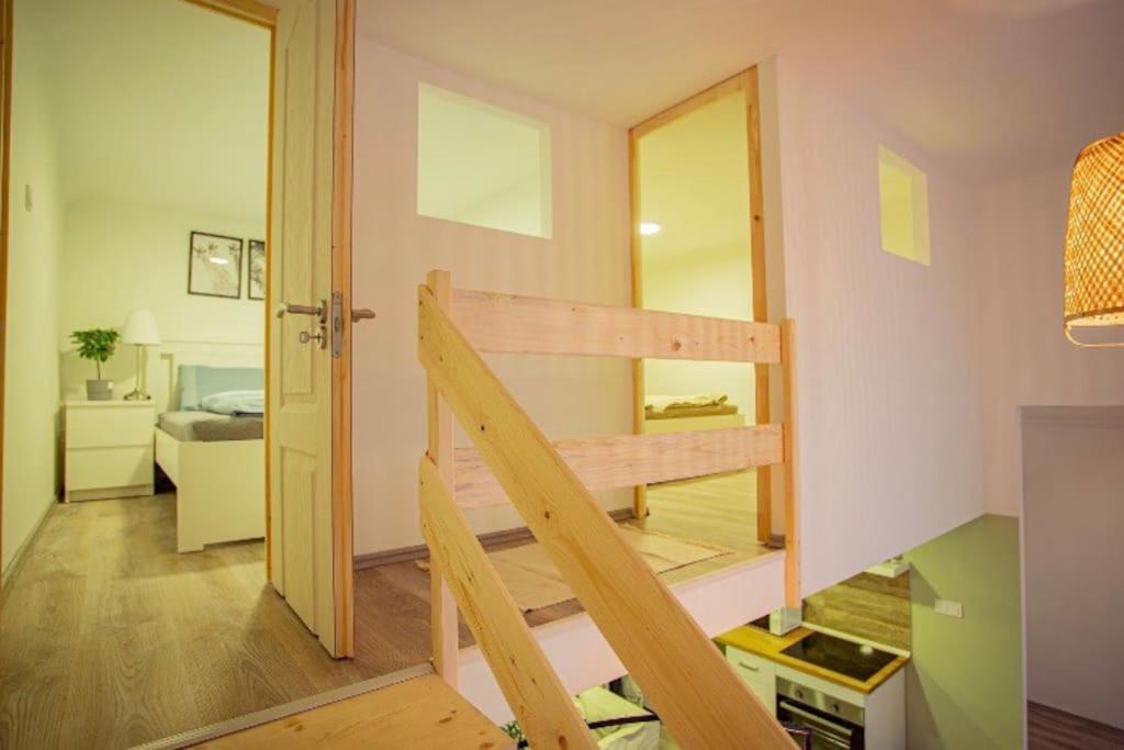 Cosy 2 Bedroom Flat In Akacfa St., Sol Budapest Luaran gambar